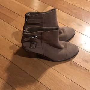 Jessica Simpson leather upper boots